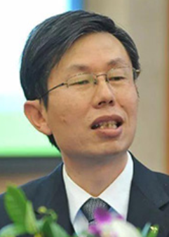 曾鸣 曾鸣,就职于华北电力大学能源互联网研究中心主任,现任中国能源研究会能源互联网专委会秘书长兼副主任一职。曾鸣2016年11月09日,曾鸣受邀参加了由上海决策者会议集团（CDMC)主办的《能源互联网