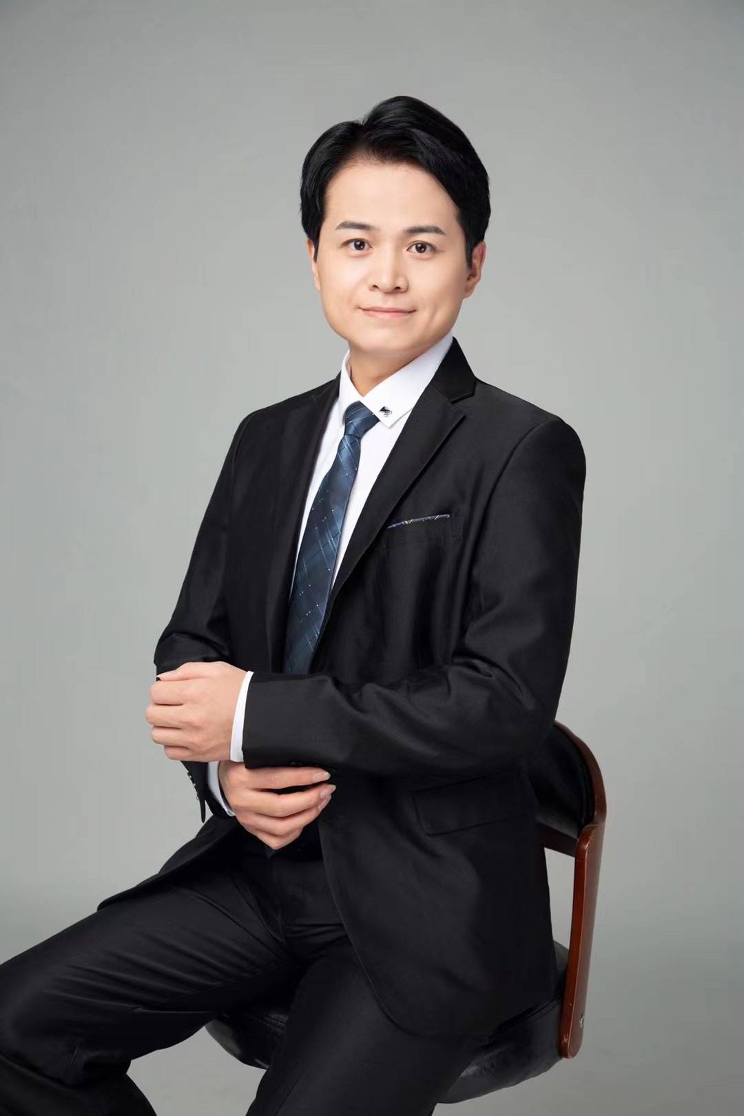 胡国庆